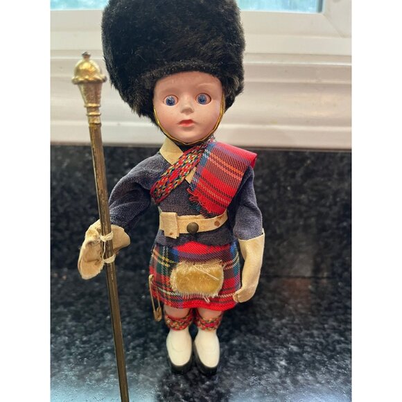 Vintage 1950's Scottish Drum Major Doll Carrying Ceremonial Mace 7" Full Costume - Picture 2 of 10
